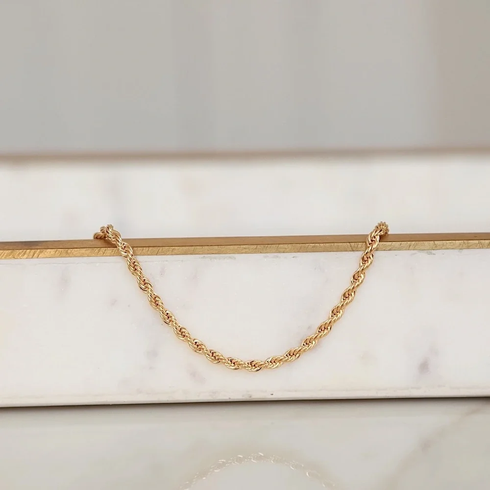 Hamptons Rope Chain | 18k Gold Filled - Picture 7 of 8